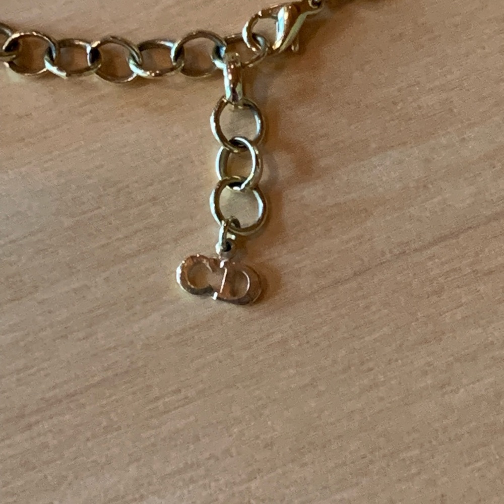 Christian Dior Ribbon Bow CD
Choker Necklace - Picture 3 of 6